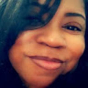 Meet your Posher, Aisha